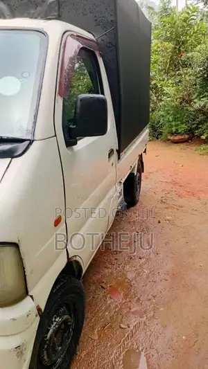 Suzuki Ewary 2001 Lorry (Used)