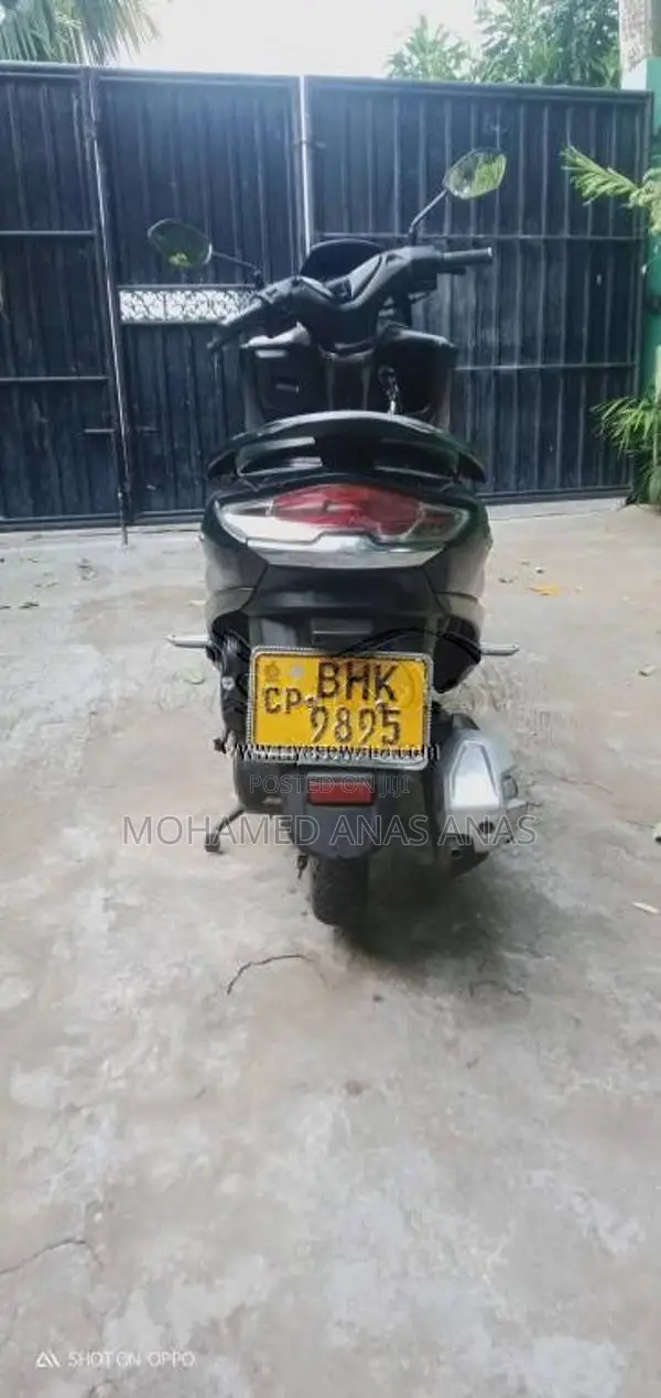 Suzuki BURGMAN 2019 Motorbike (Used)
