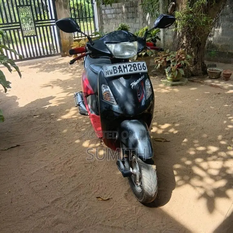Hero Pleasure 2013 Motorbike (Used)