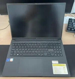 Asus Vivobook I9