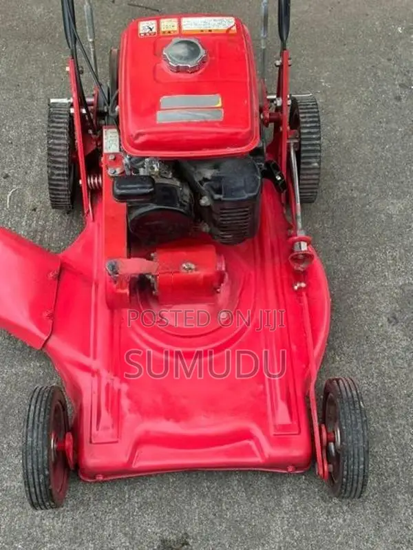 Grass cutter machine