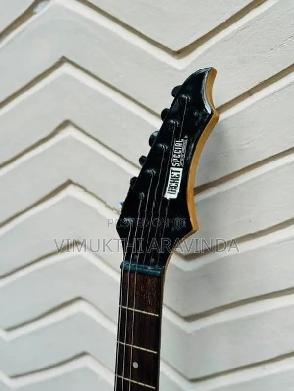 Electric guitar