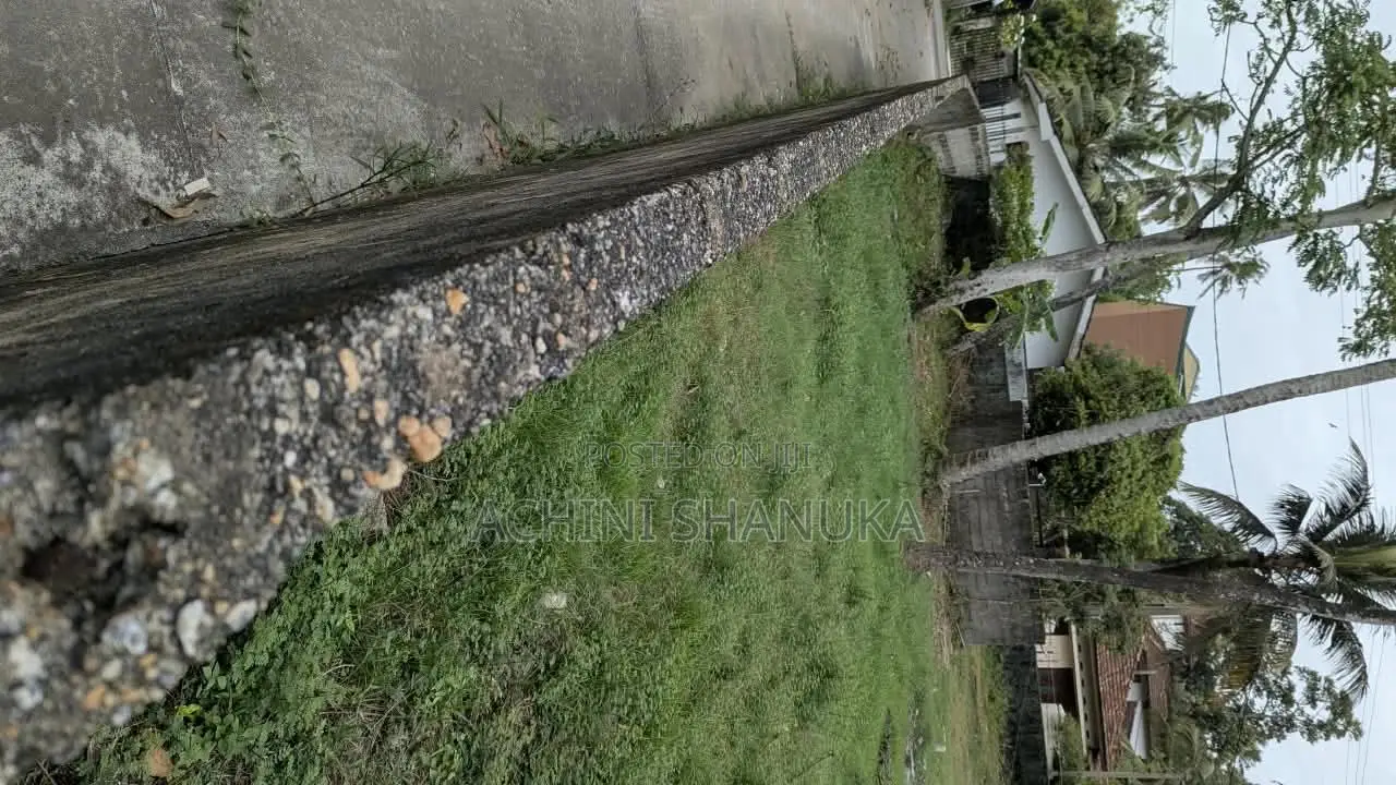 Valuable 11 Perches Land for Sale in Jaela - Dadugama