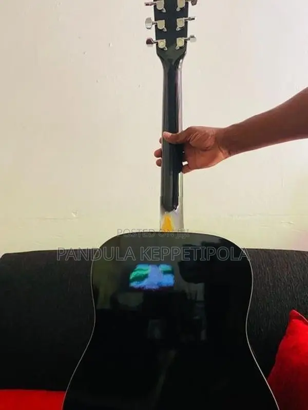 Box Guitar