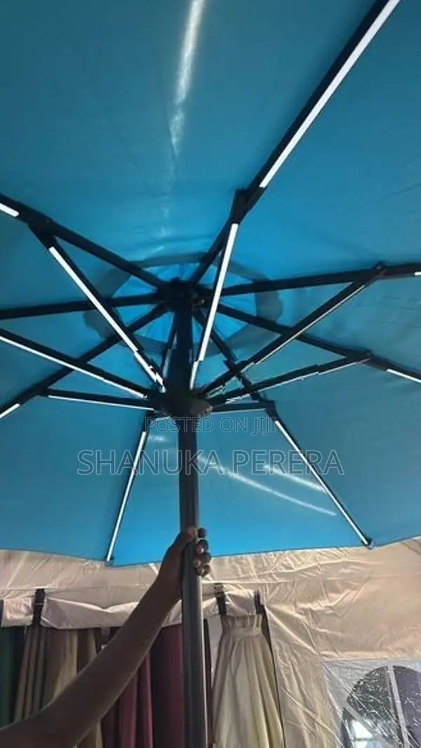 Garden Beach Umbrella Solar power