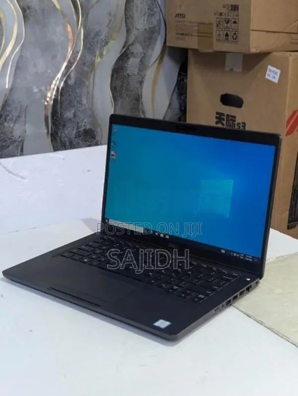 DELL LATITUDE I5 8GEN /8 GB RAM /256GB SSD ETC..