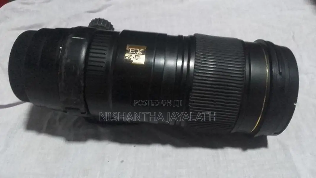 70 x 200 Zoom Lens Canon