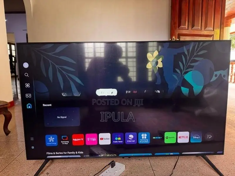 Samsung Crystal UHD 50 inches 4K
