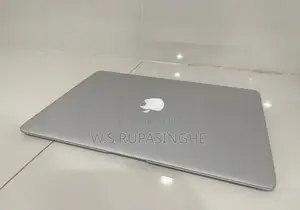 Apple Macbook Air 2017 Laptop