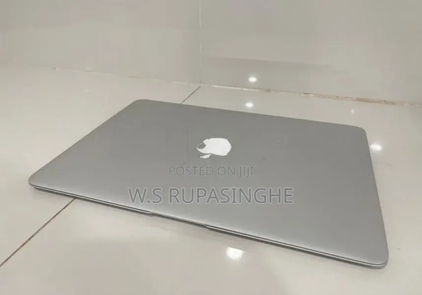 Apple Macbook Air 2017 Laptop