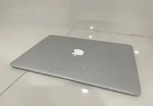 Apple Macbook Air 2017 Laptop