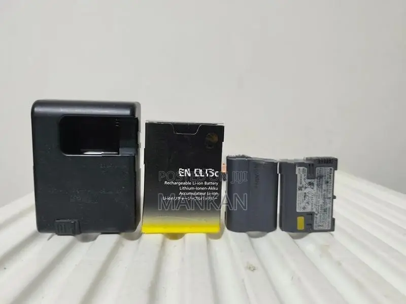 Nikon Batterys with Charger