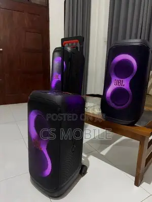 JBL 320 Speaker