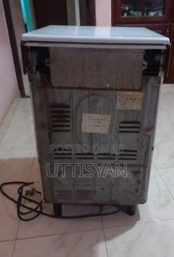 4 Banner Electrical Cooker