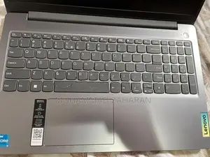 Lenovo IdeaPad Slim 3 15IRU8 13th Gen 8gb 512SSD