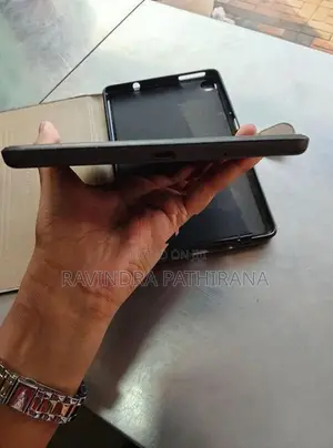 Lenovo M8 tablet