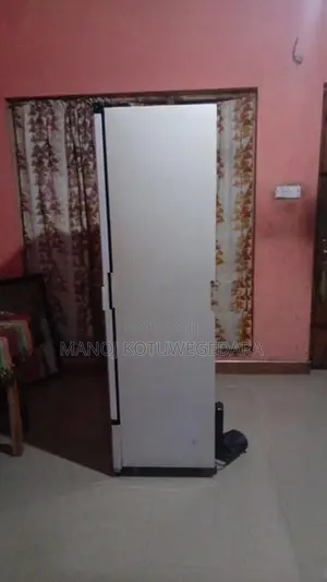Sisil Commercial Display Fridge 195L