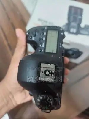 Canon 6D Mark ii Camera