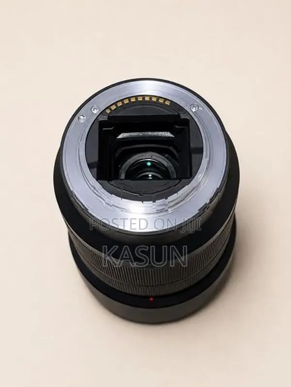 Sony FE 28-70mm f/3.5-5.6