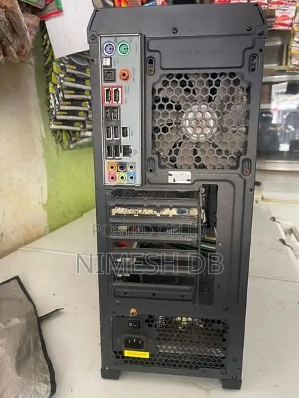 ASUS gaming Casing with Parts