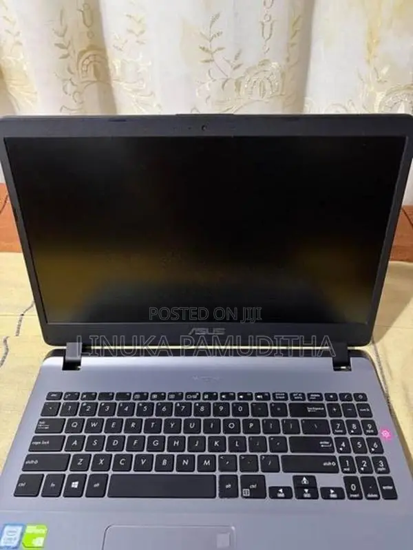 ASUS X507UF Laptop