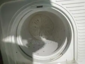 Elekta Semi-Automatic Washing Machine