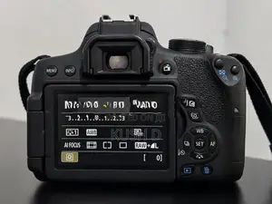 Canon 750D