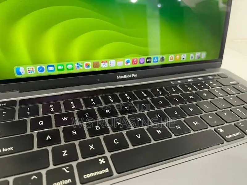 Apple Macbook Pro i7 Laptop