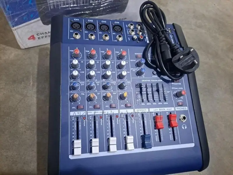 Audio Mixer 700W