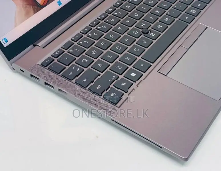 HP ZBook Firefly 14 G8 16GB DDR4 i7 11th Gen Xe Graphics laptop