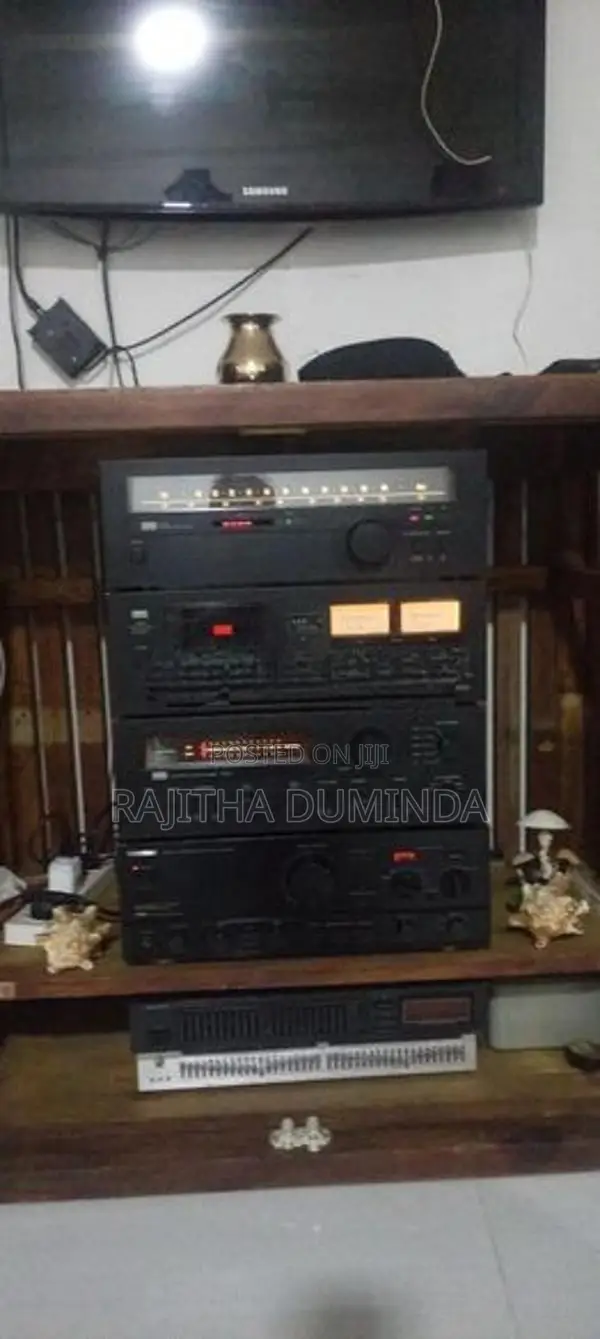 SUNSUI amplifier tuner with cassette player