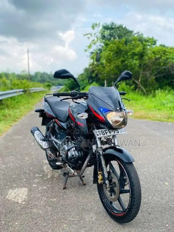 Bajaj Pulsar 2017 Motorbike (Used)