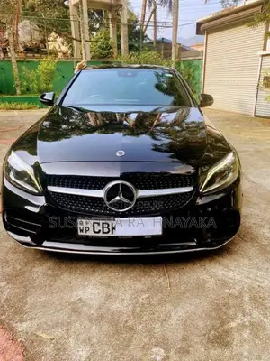 Mercedes-Benz C200 2019 Car (Used)