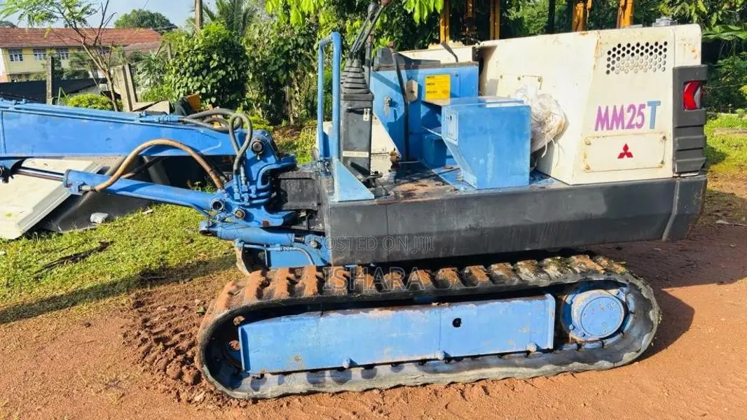 Mitsubishi MM25 2000 Heavy-Duty Unregistered (Recondition)