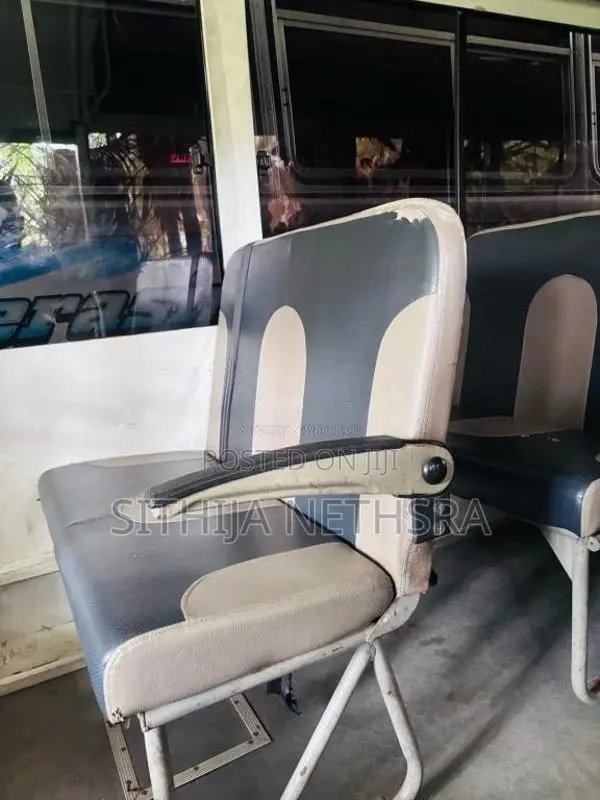 Ashok-Leyland Mitr 2015 Bus (Used)
