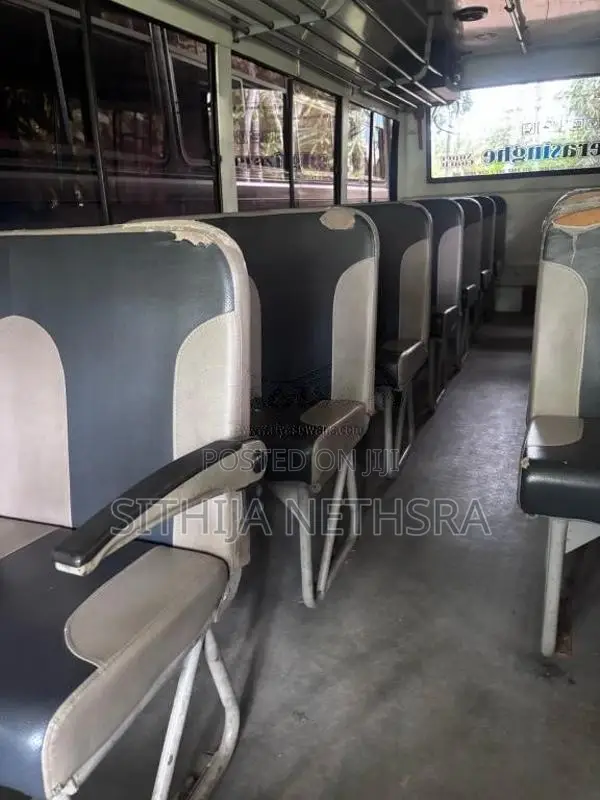 Ashok-Leyland Mitr 2015 Bus (Used)
