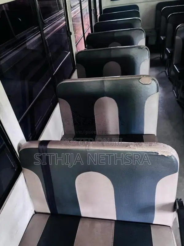 Ashok-Leyland Mitr 2015 Bus (Used)