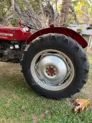 Massey-Ferguson 135 DL 1997 Tractor (Used)
