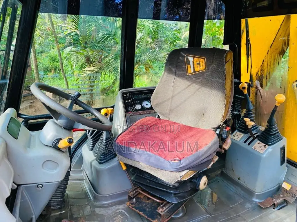 JCB Project 12 1999 Heavy-Duty (Used)