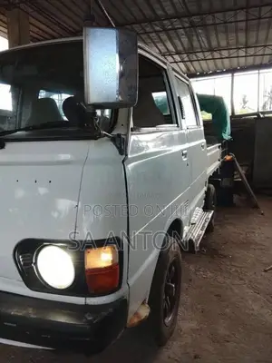 Toyota HIACE 1980 Crew Cab (Used)