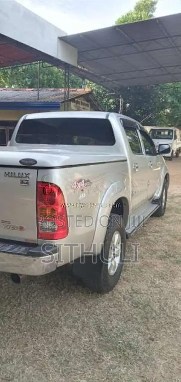 Toyota Hilux 2007 Pickup (Used)