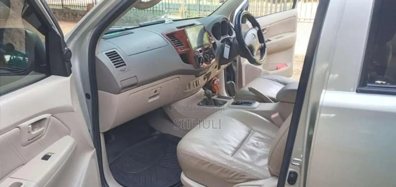 Toyota Hilux 2007 Pickup (Used)