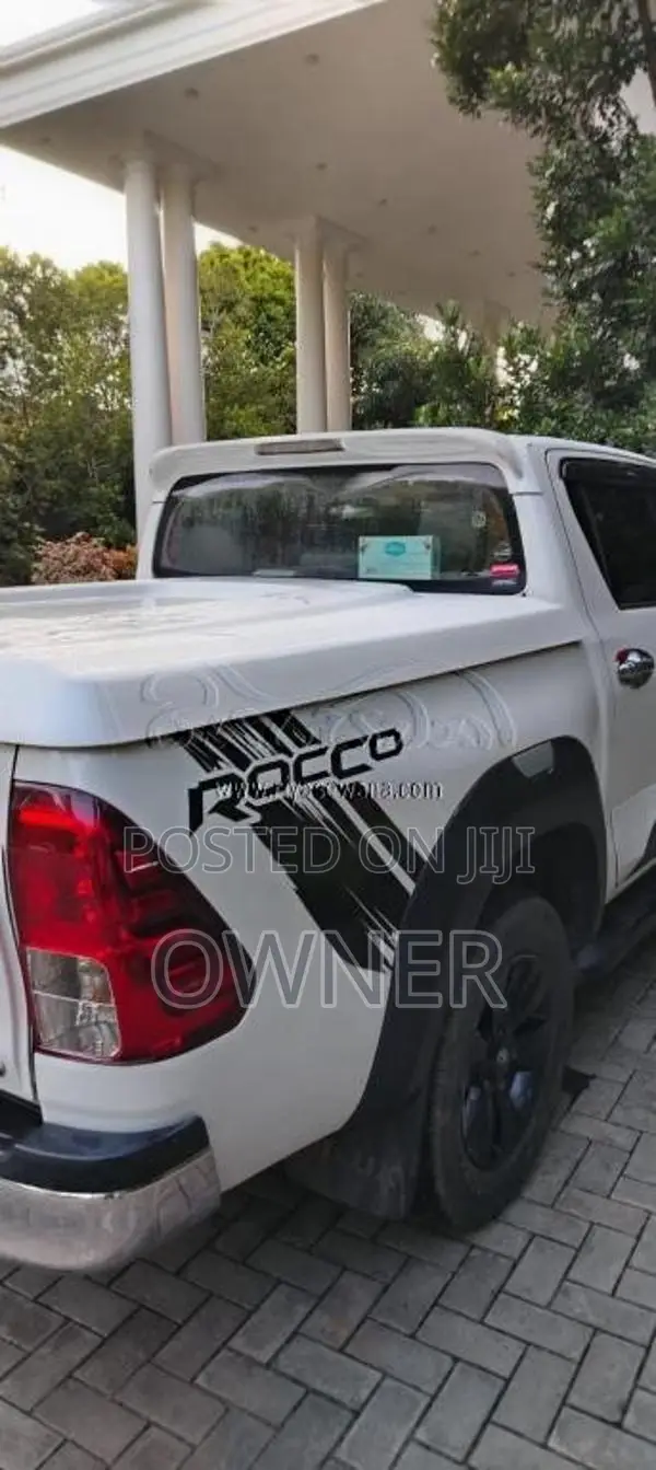 Toyota Hilux Revolution 2017 Pickup (Used)