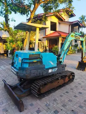 Yanmar B37-1 2015 Heavy-Duty (Used)