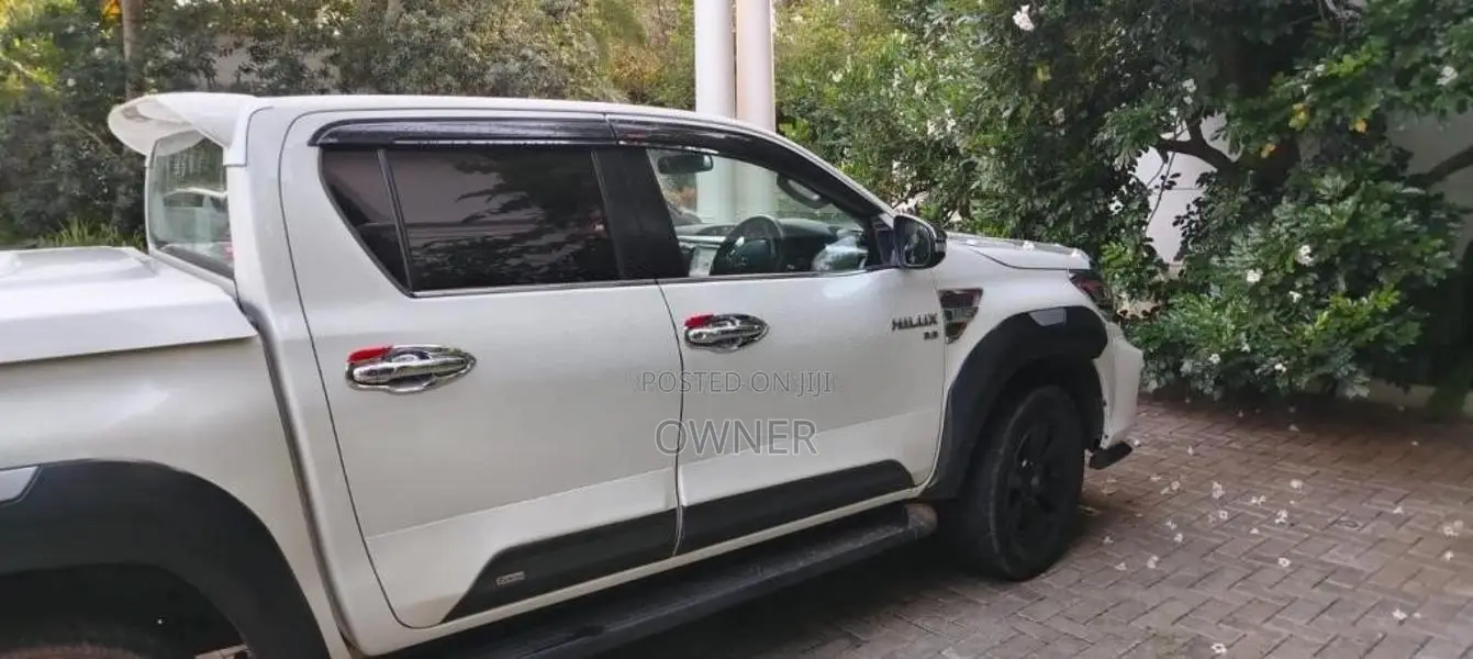 Toyota Hilux Revolution 2017 Pickup (Used)