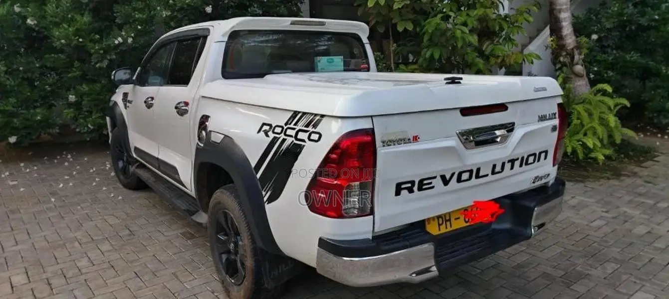 Toyota Hilux Revolution 2017 Pickup (Used)