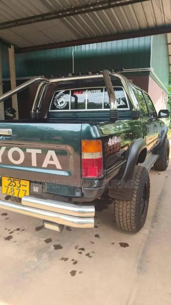 Toyota LN107SSRX 1995 Pickup (Used)