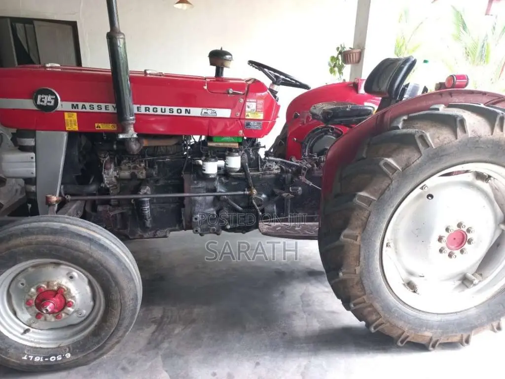 Massey-Ferguson 135 1997 Tractor (Used)