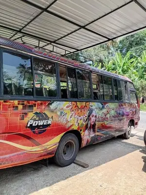 Eicher Eicher 2003 Bus (Used)