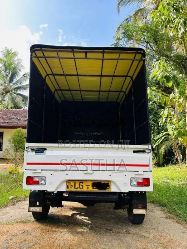 Tata Dimo Batta 2009 Lorry (Used)